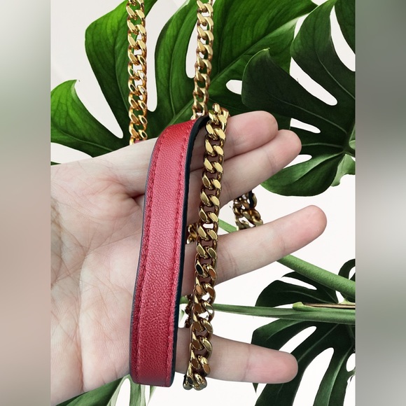 Authentic Versace Medusa Nappa Leather Quilted Red Shoulder bag Retail 1,600$ - Picture 14 of 16